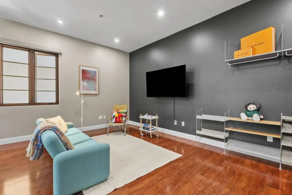 244 View Street Mountain View, CA 94041