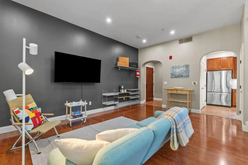 244 View Street Mountain View, CA 94041