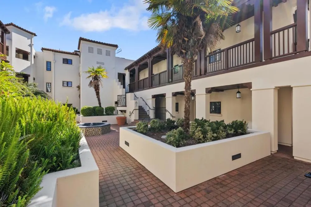244 View Street Mountain View, CA 94041