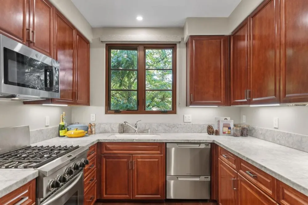 244 View Street Mountain View, CA 94041