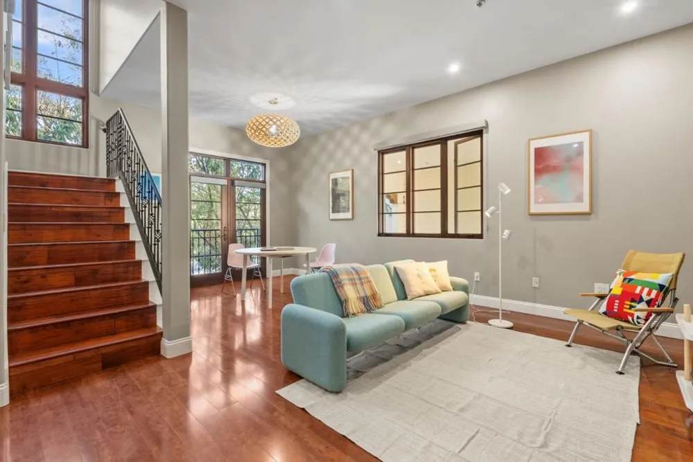 244 View Street Mountain View, CA 94041