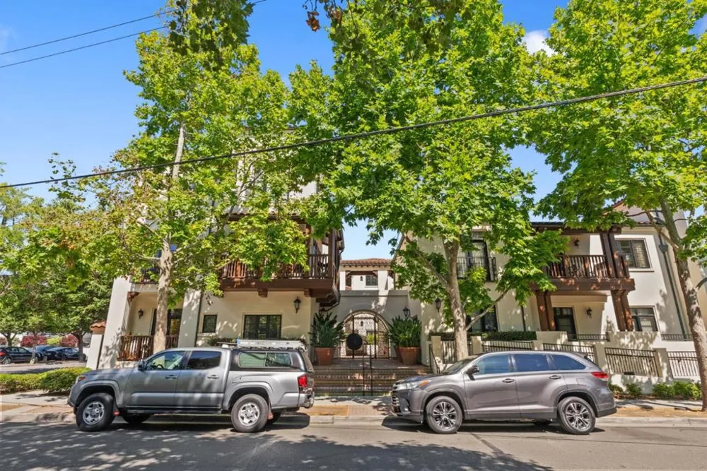 244 View Street Mountain View, CA 94041