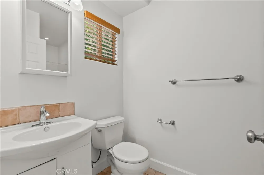 5110 Petit Encino, CA 91436
