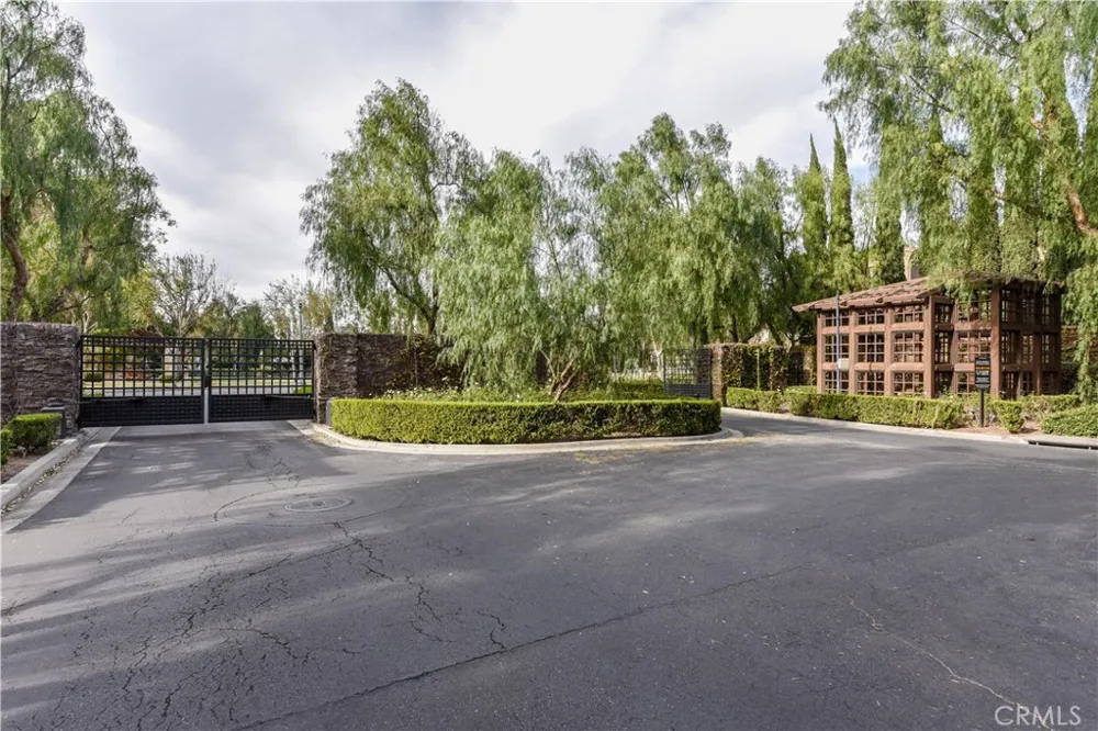 36 Trailing Ivy Irvine, CA 92620