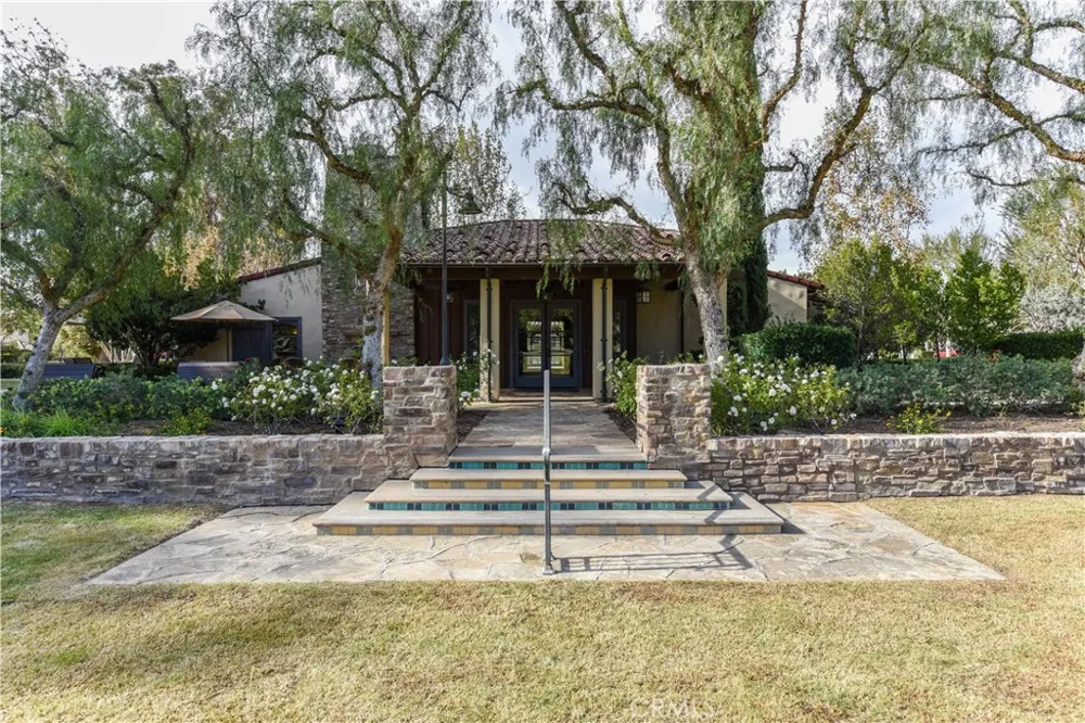 36 Trailing Ivy Irvine, CA 92620