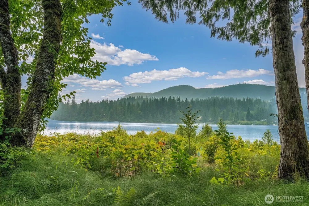 9267 Upper Frost Creek Road Maple Falls, WA 98266