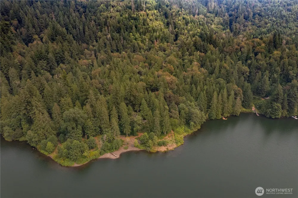9267 Upper Frost Creek Road Maple Falls, WA 98266