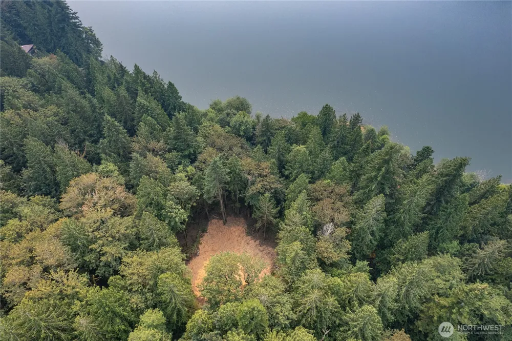 9267 Upper Frost Creek Road Maple Falls, WA 98266