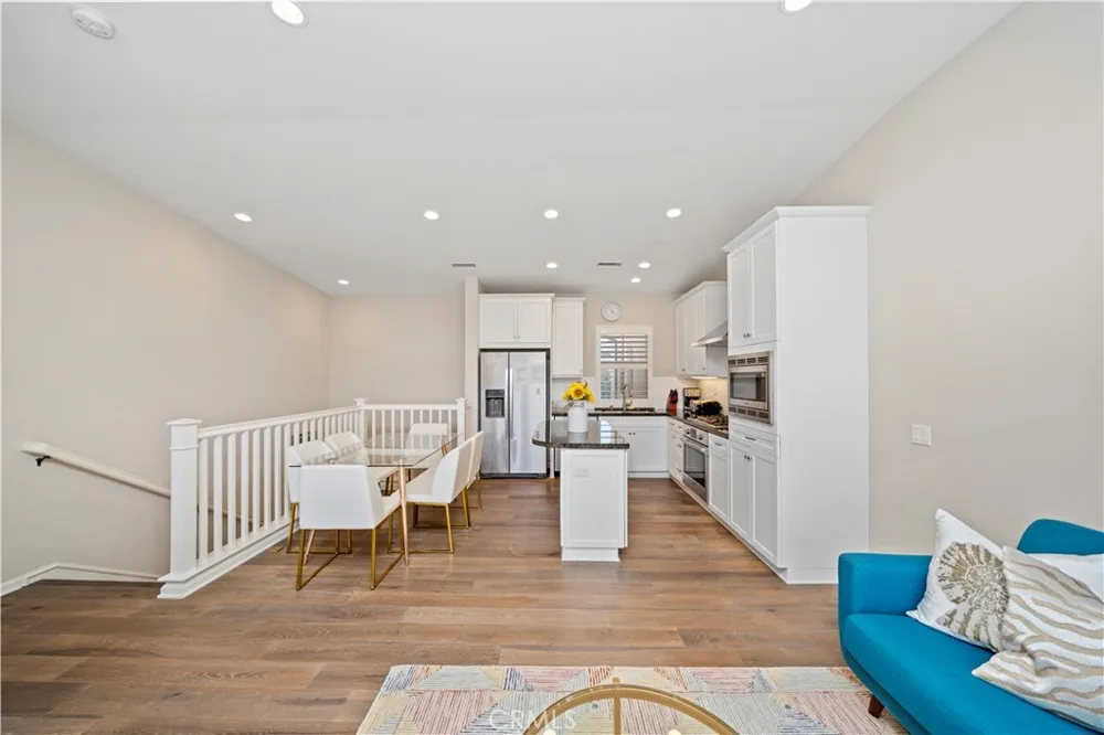 56 Jade Flower Irvine, CA 92620