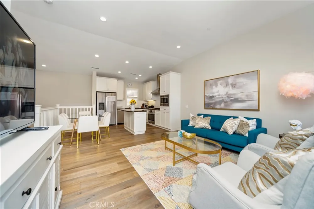 56 Jade Flower Irvine, CA 92620