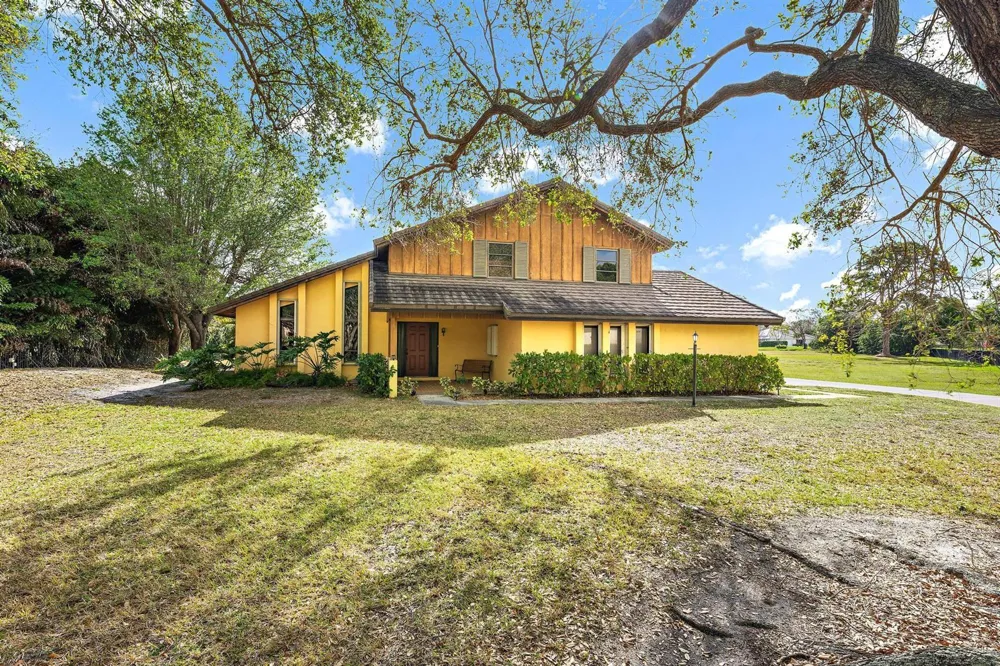 8090 Native Dancer Road E Palm Beach Gardens, FL 33418