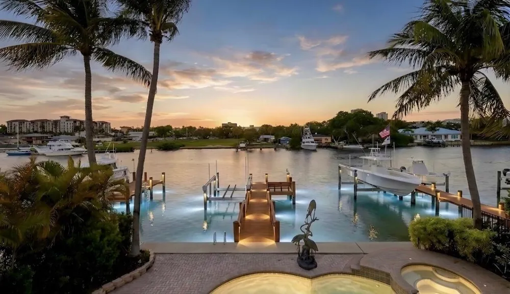 712 SANDY POINT LANE North Palm Beach, FL 33410