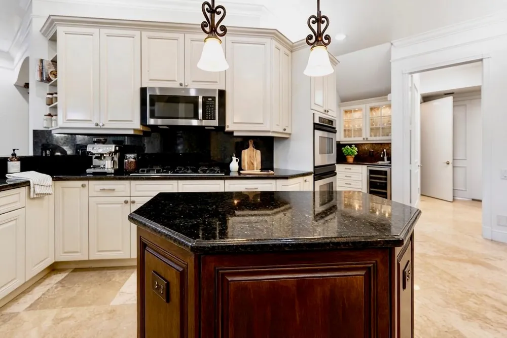 712 SANDY POINT LANE North Palm Beach, FL 33410