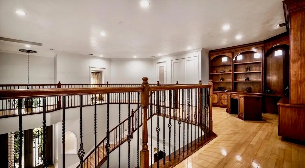 712 SANDY POINT LANE North Palm Beach, FL 33410