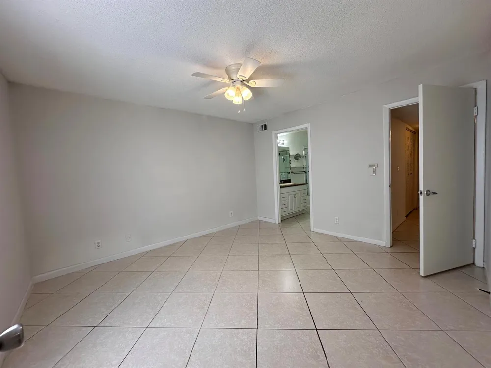 815 W BOYNTON BEACH BOULEVARD #16-104 Boynton Beach, FL 33426