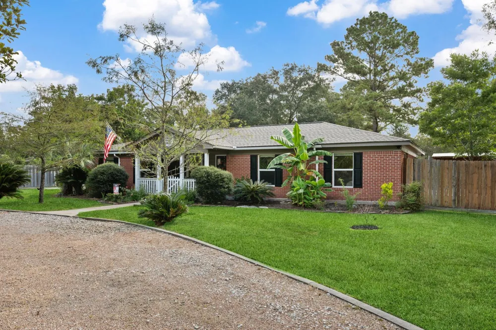 1202 Forest Cove Drive Kingwood, TX 77339