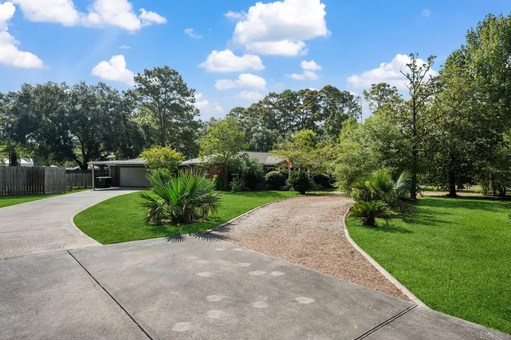 1202 Forest Cove Drive Kingwood, TX 77339