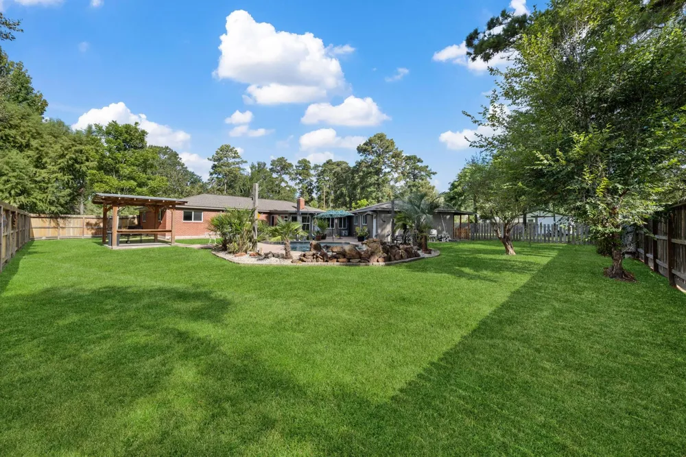 1202 Forest Cove Drive Kingwood, TX 77339