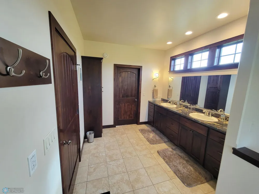 11003 Eagles Nest Court Audubon, MN 56511