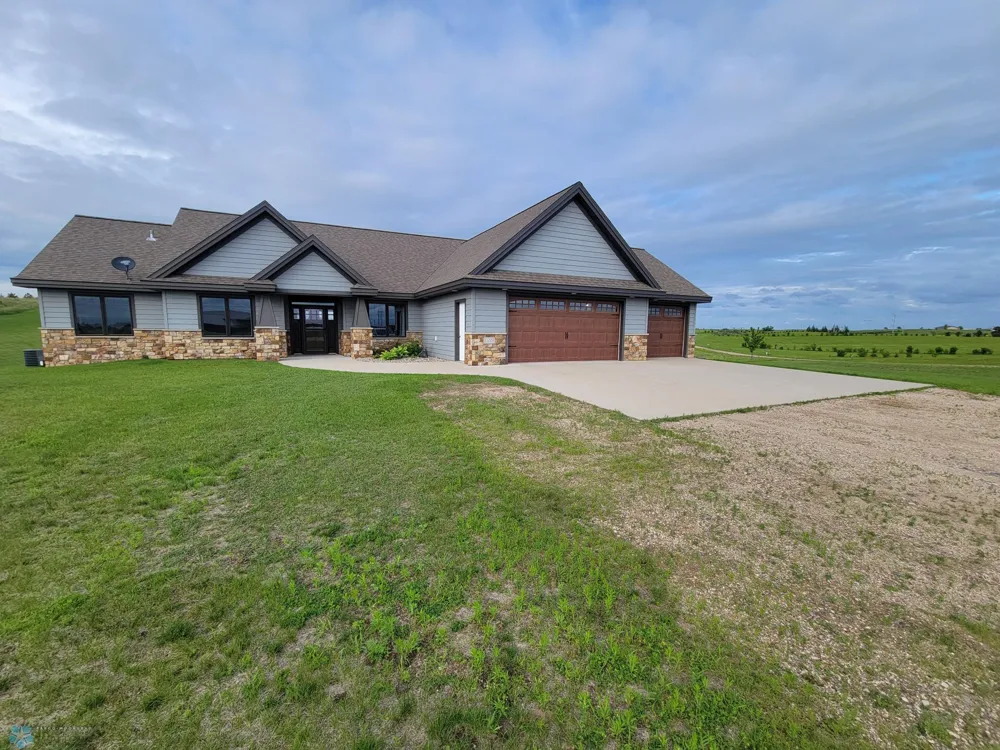 11003 Eagles Nest Court Audubon, MN 56511