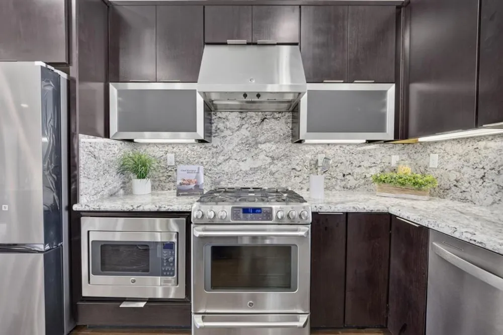 6018 Charlotte Drive San Jose, CA 95123