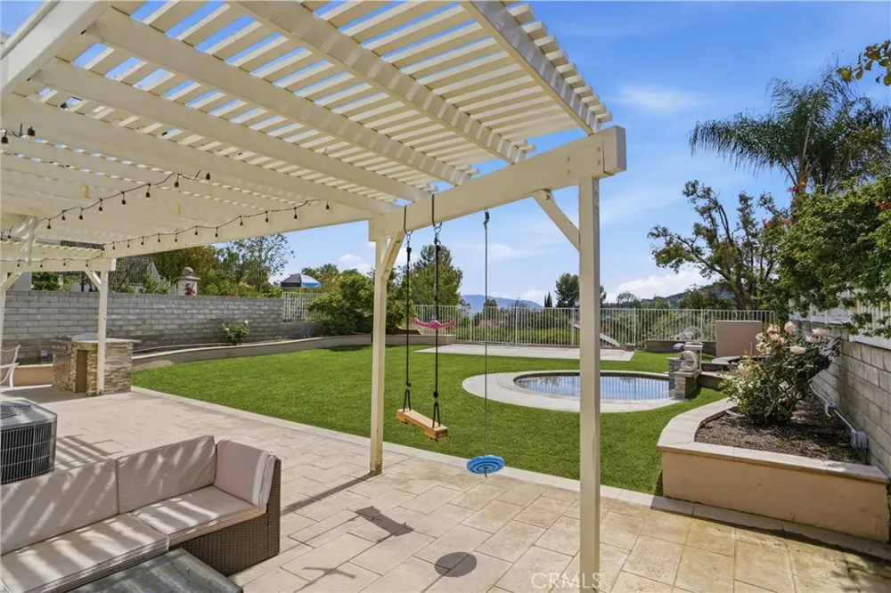 25550 Longfellow Place Stevenson Ranch, CA 91381