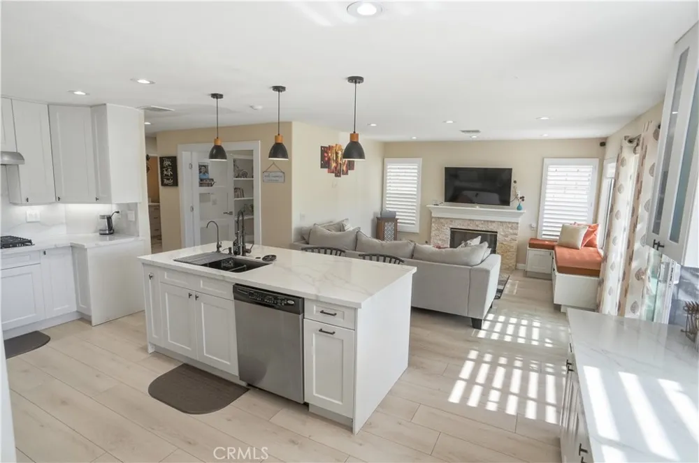 25550 Longfellow Place Stevenson Ranch, CA 91381
