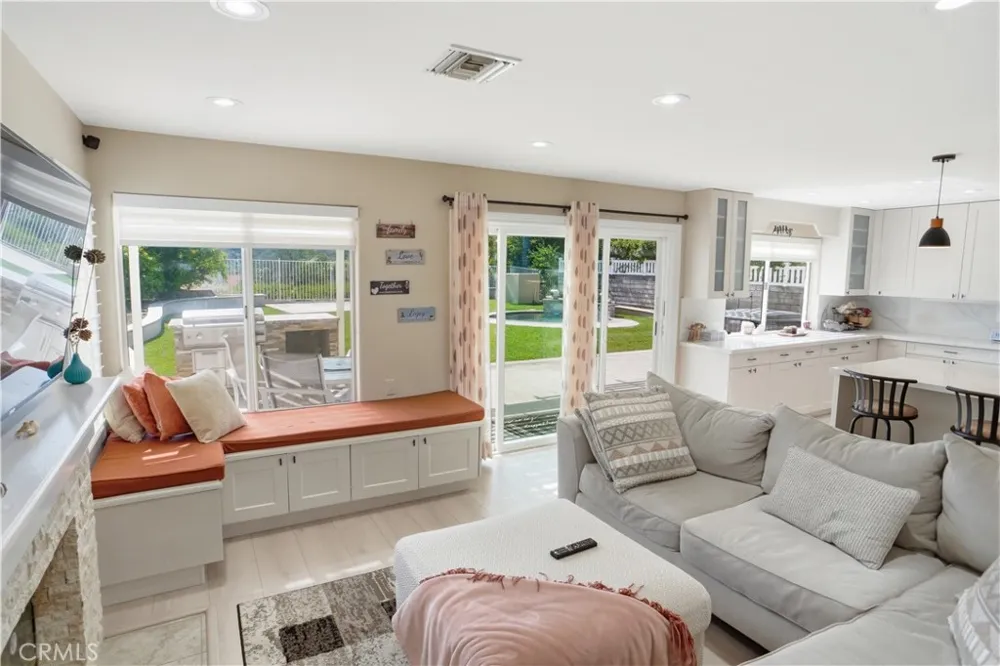 25550 Longfellow Place Stevenson Ranch, CA 91381