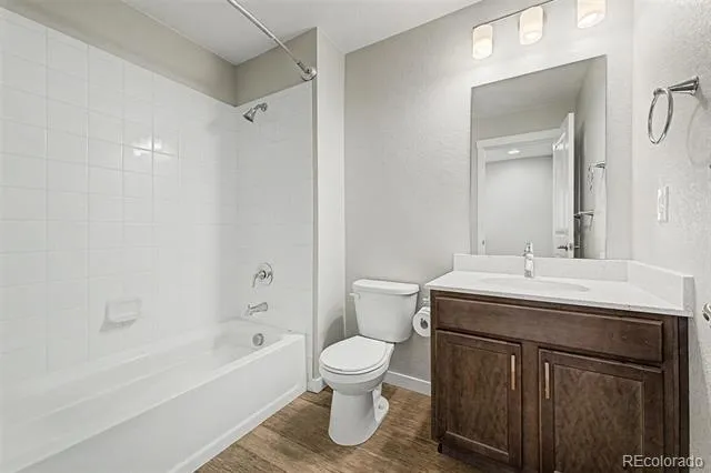 9729 Albion Lane Denver, CO 80229