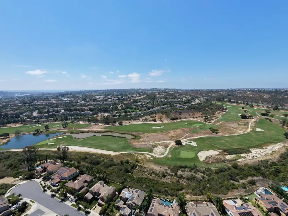 6887 Amber Lane Carlsbad, CA 92009