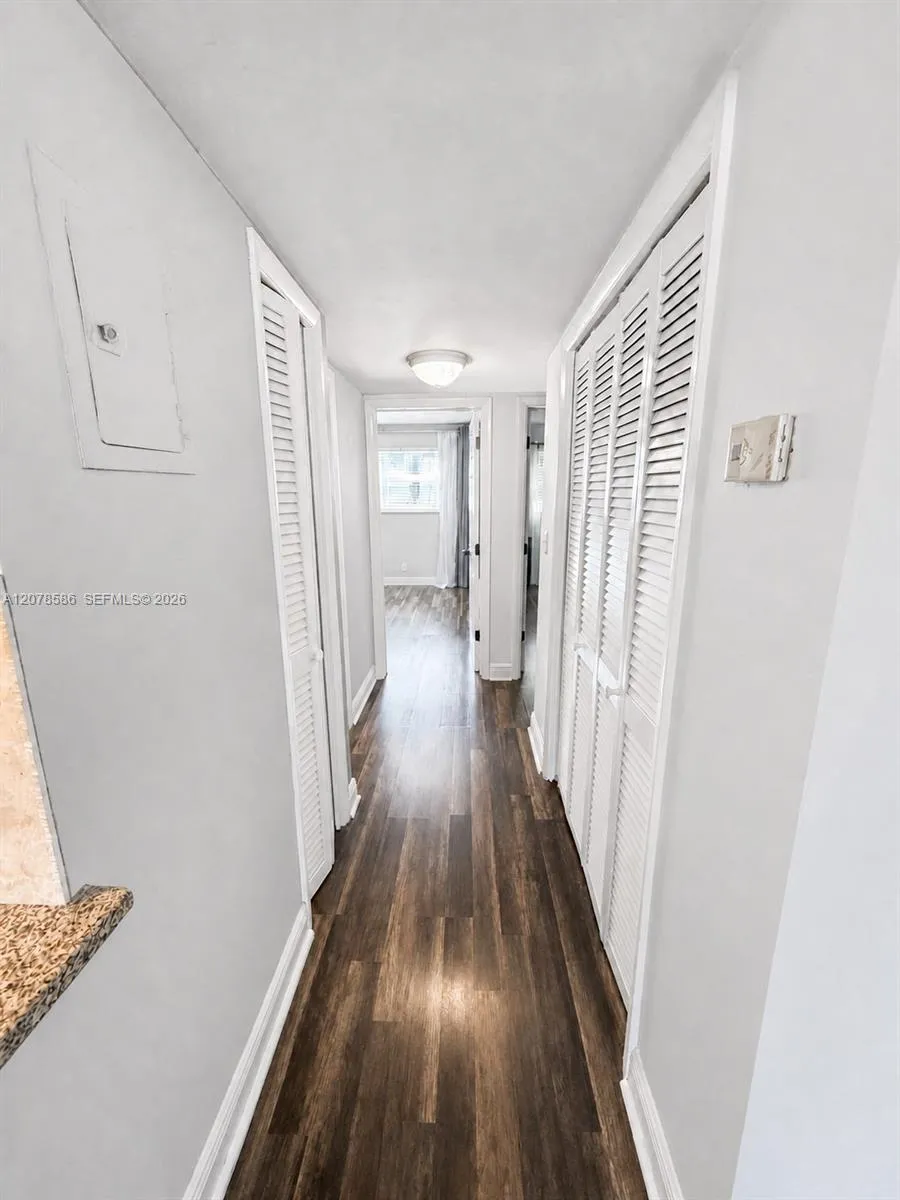 4050 NE 12th Ter #11-1 Oakland Park, FL 33334