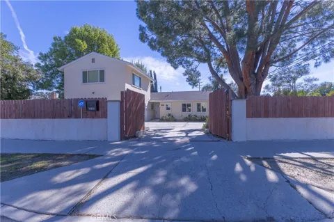 18816 Superior St