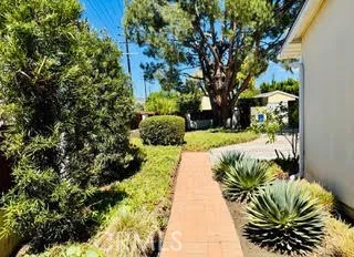 18816 Superior St Northridge, CA 91324