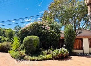 18816 Superior St Northridge, CA 91324