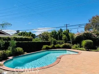 18816 Superior St Northridge, CA 91324