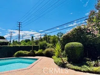 18816 Superior St Northridge, CA 91324