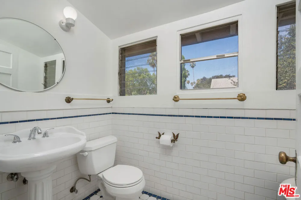 615 E Howard Street Pasadena, CA 91104