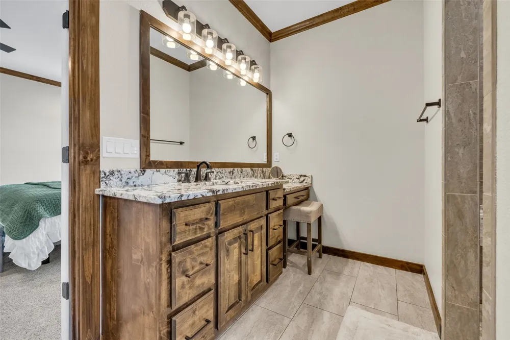 27537 3979 DRIVE Ochelata, OK 74051