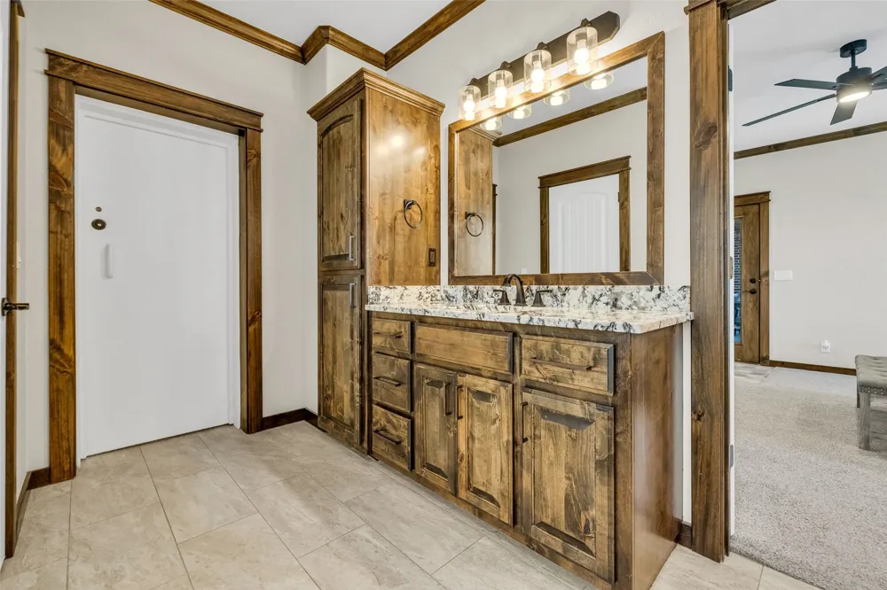 27537 3979 DRIVE Ochelata, OK 74051