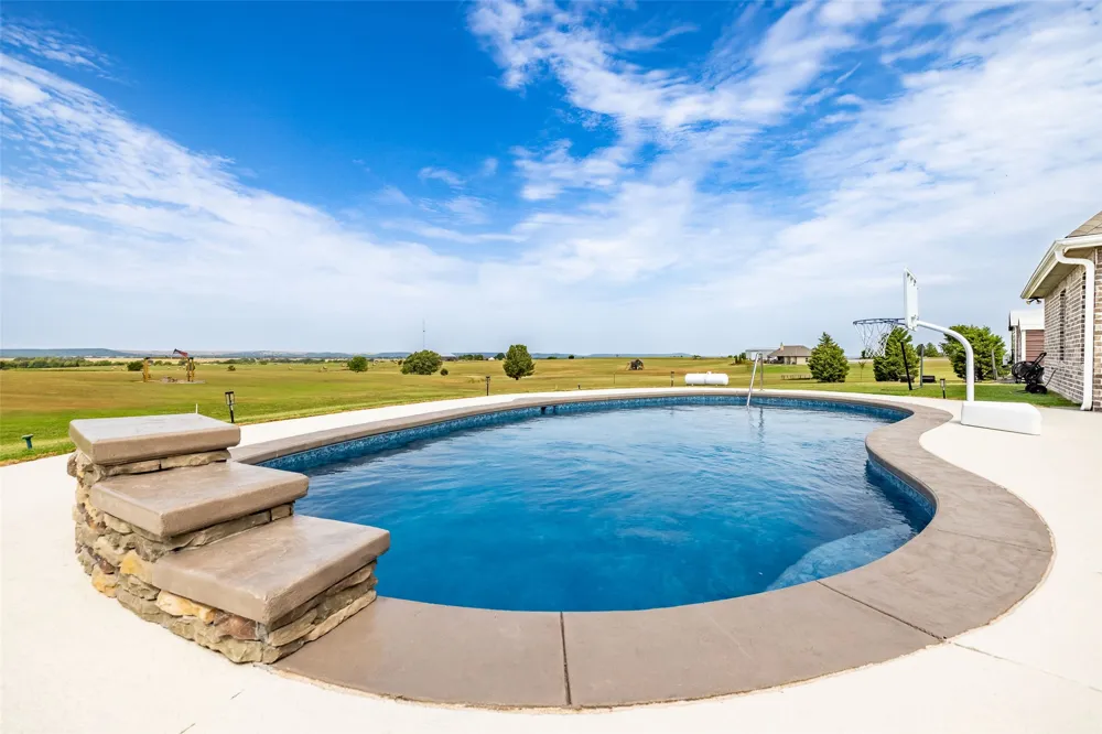 27537 3979 DRIVE Ochelata, OK 74051
