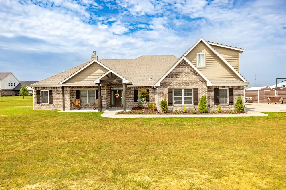 27537 3979 DRIVE Ochelata, OK 74051