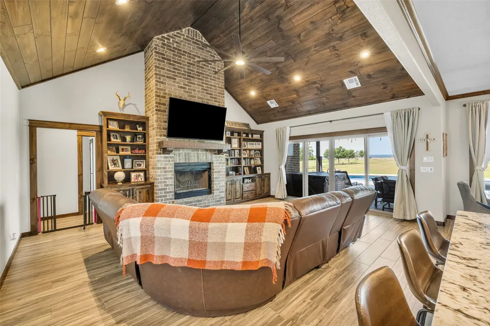 27537 3979 DRIVE Ochelata, OK 74051