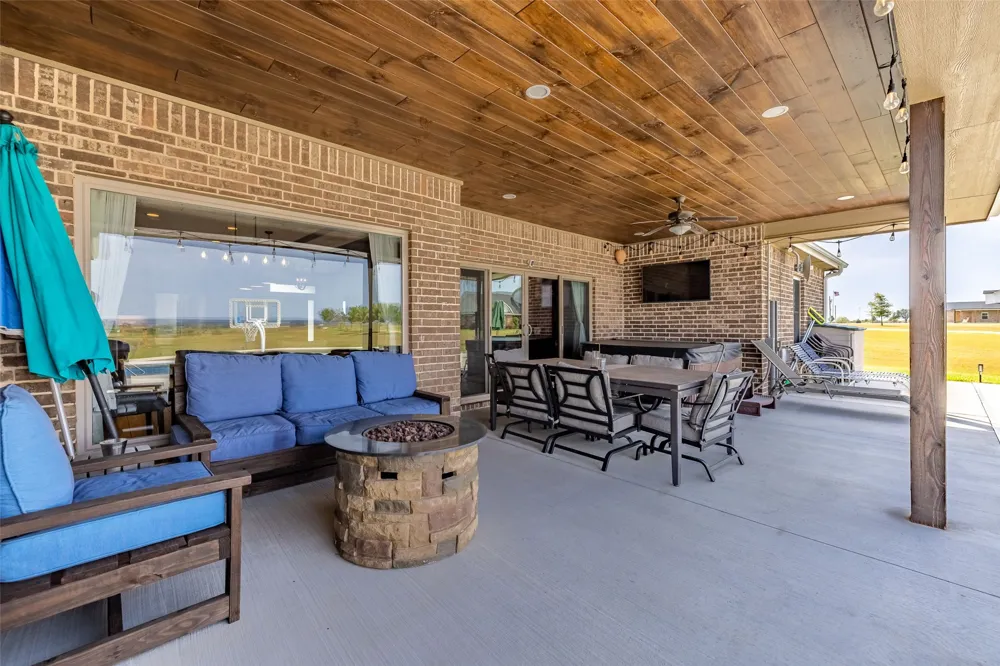 27537 3979 DRIVE Ochelata, OK 74051