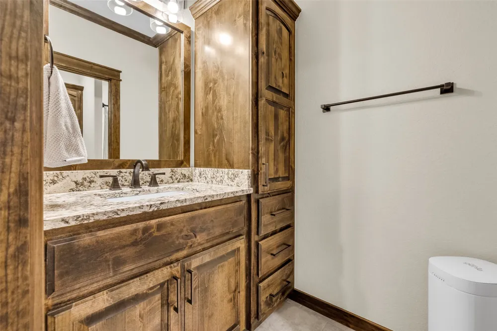 27537 3979 DRIVE Ochelata, OK 74051