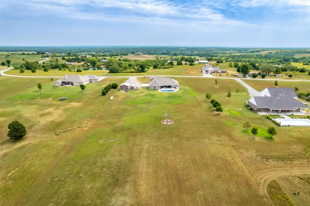 27537 3979 DRIVE Ochelata, OK 74051