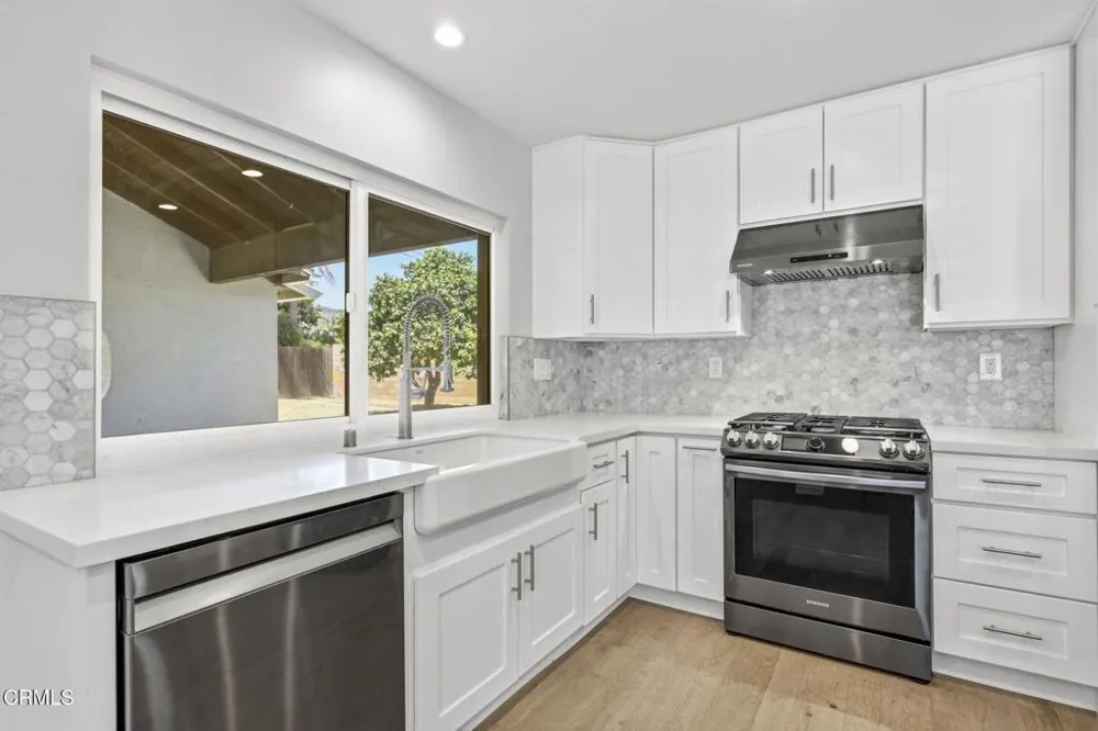 1715 Dewayne Avenue Camarillo, CA 93010