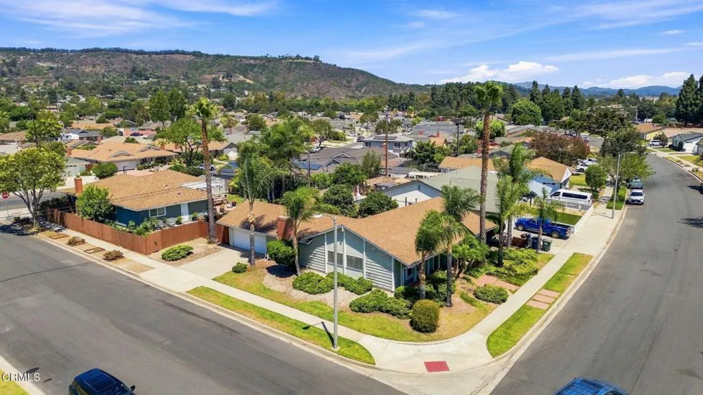 1715 Dewayne Avenue Camarillo, CA 93010