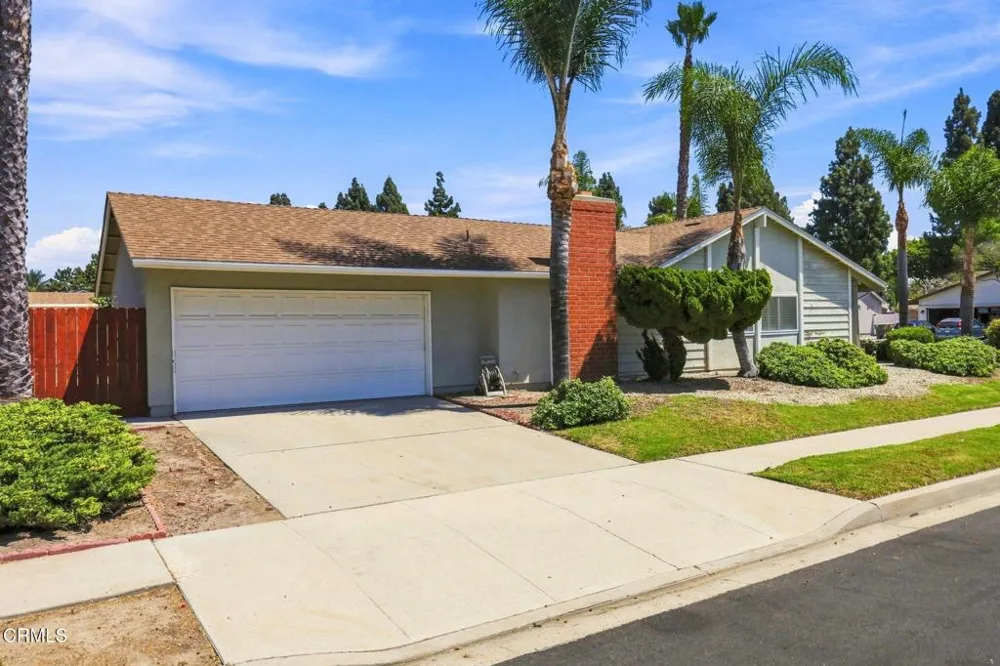 1715 Dewayne Avenue Camarillo, CA 93010