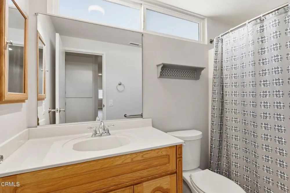 1715 Dewayne Avenue Camarillo, CA 93010