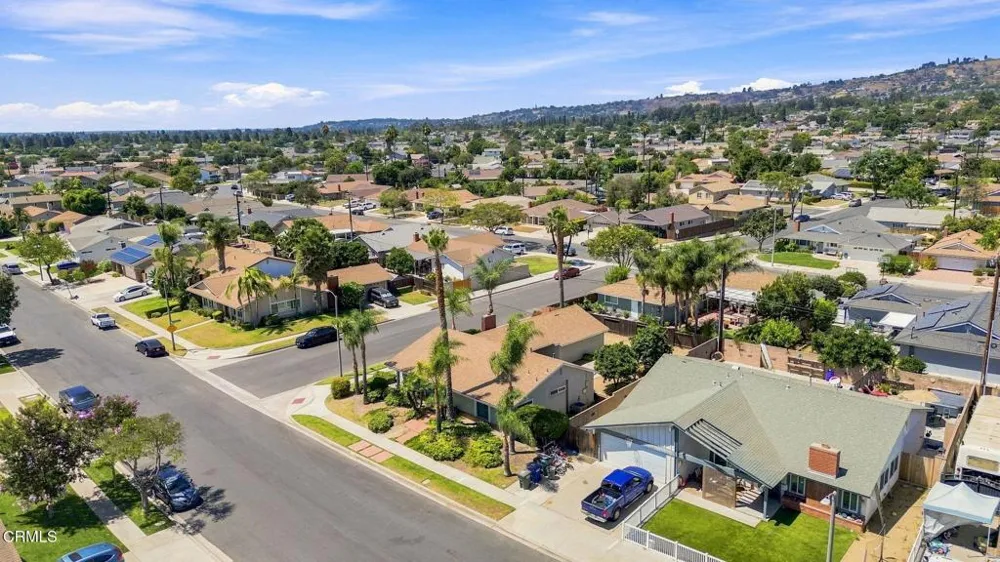 1715 Dewayne Avenue Camarillo, CA 93010